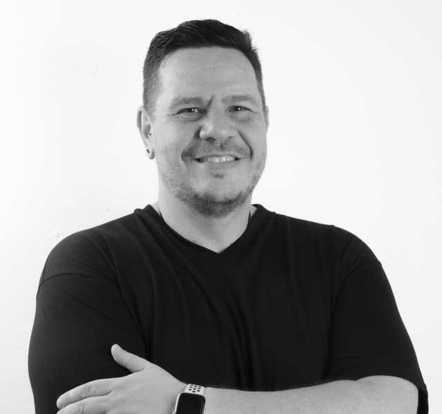 Diego Gómez - Fundador de RocketStudio Agency, agencia de marketing digital e IA en Cali Colombia